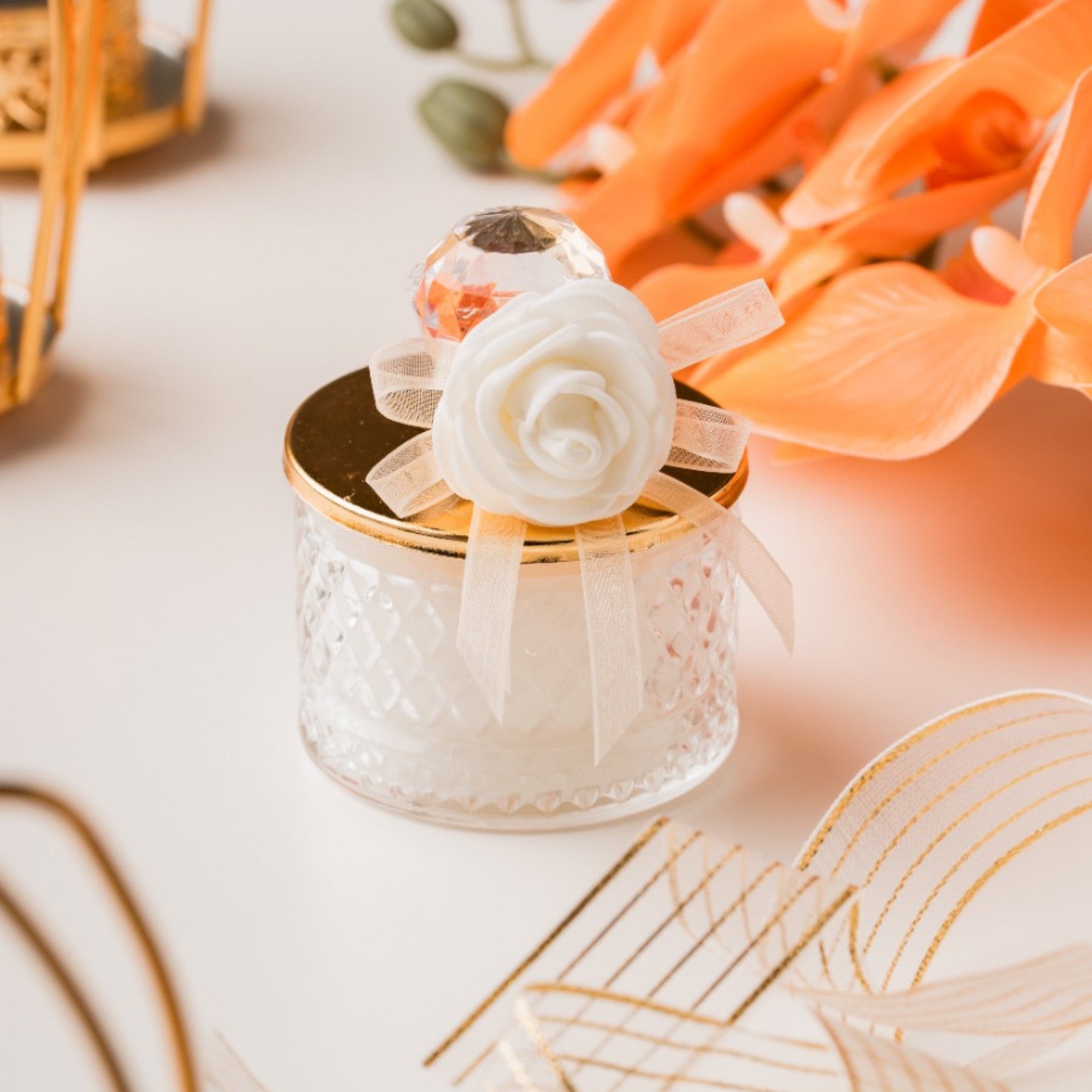 Urun-8 Dainty Soy Wax Candle Wedding Favors: Elegant Candle Favors with Ribbon and Crystal