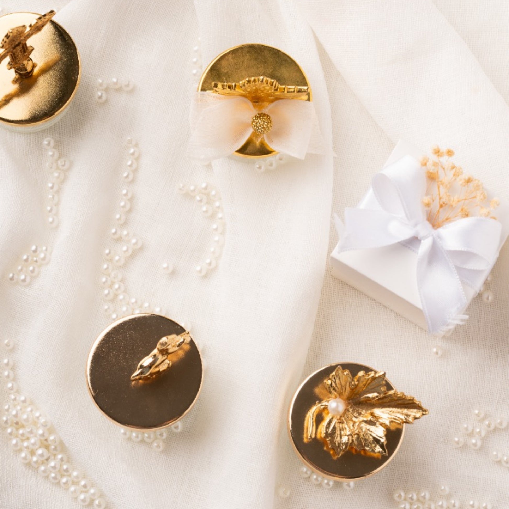 Urun-10 Elegant Candle Wedding Favors for Guest: Natural Soy Wax Luxury Candle Favor with Gold Lid