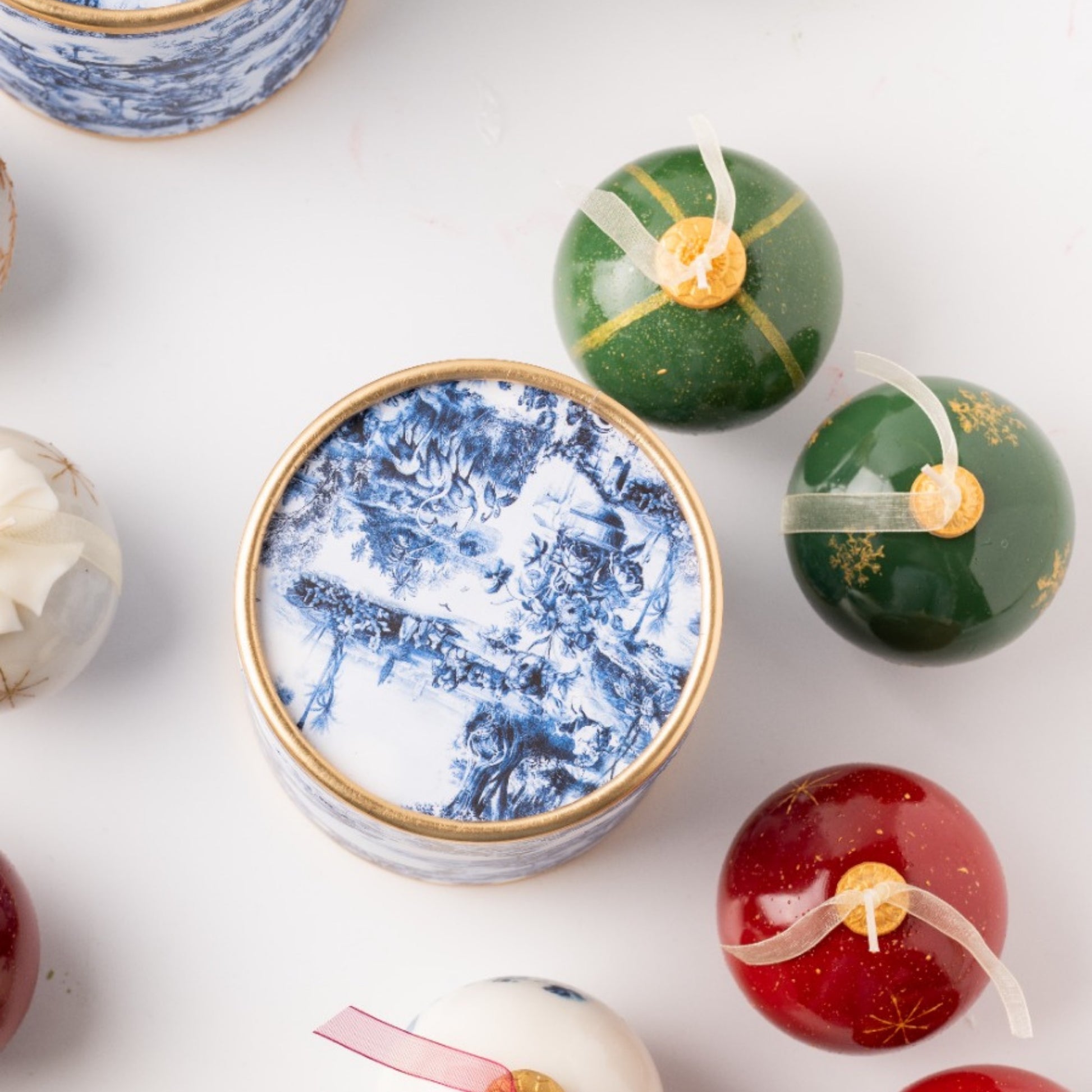 urun-13 Ornament Candle Favors: Christmas Ball Soy Wax Candle Party & Event Favors