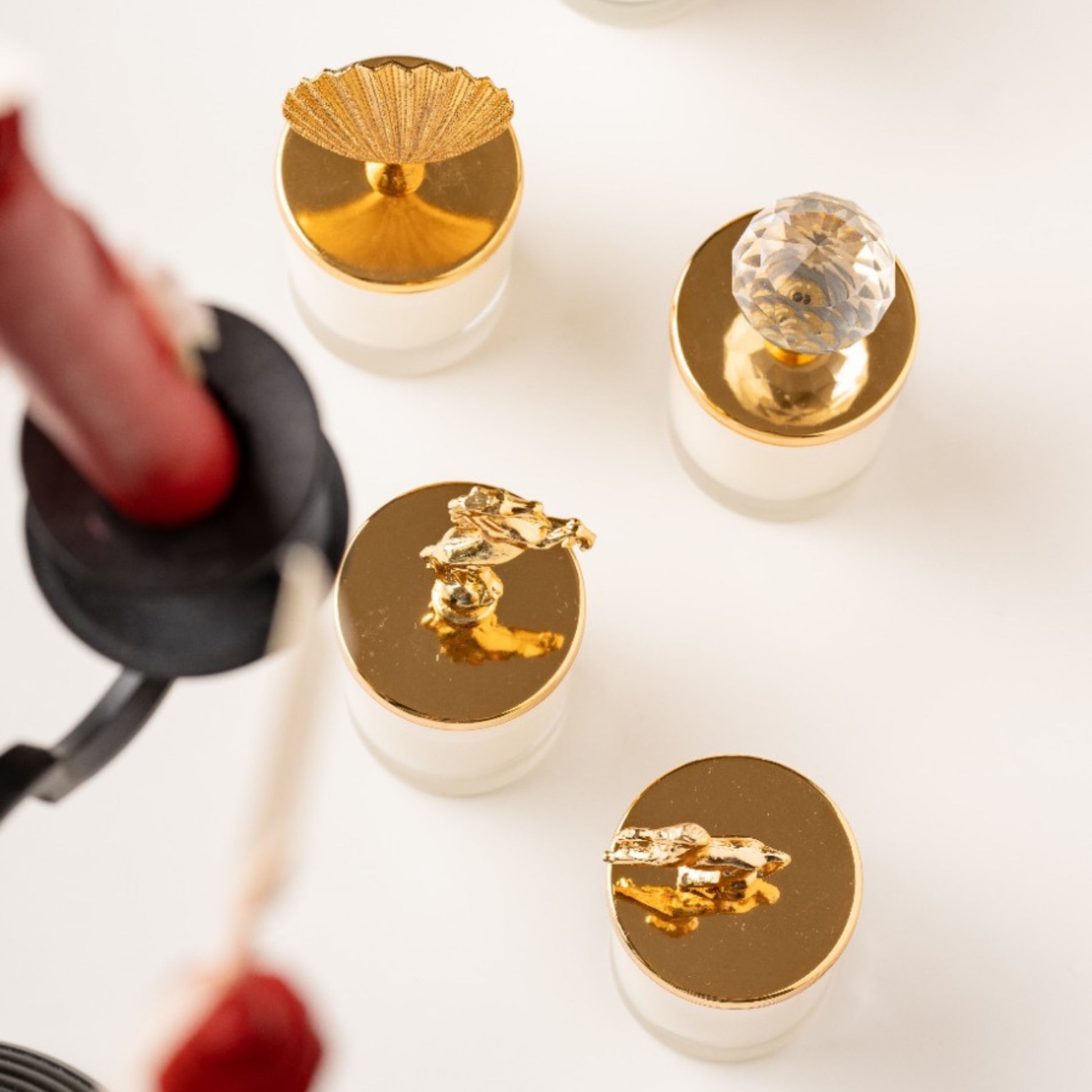 Urun-3 Personalized Candle Holder & Incense Burner: Handmade Ceramic Bowl with Gold Plated Leaf Stand Description